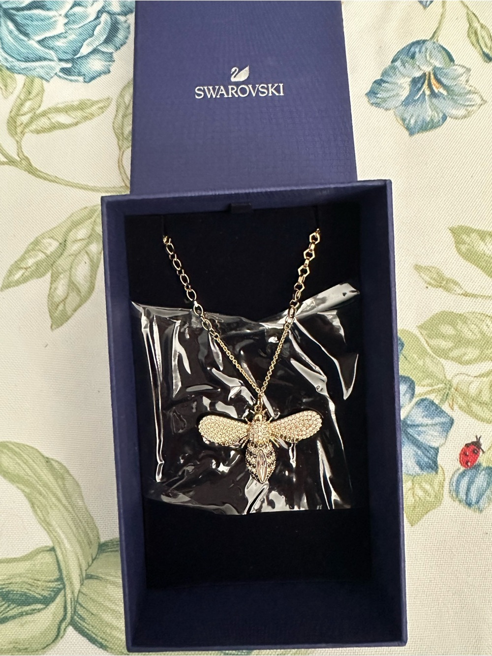 Swarovski Gold Bee Pendant Necklace with Pavé Crystal Wings -NIB - style 5394212 - Picture 2 of 6